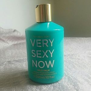 Very sexy now wild palm lotion